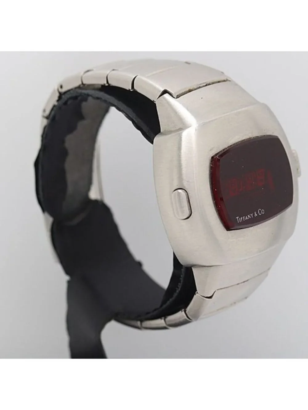 Tiffany & Co Pulsar Quartz Digital Dial Watch 8 Dit Myt